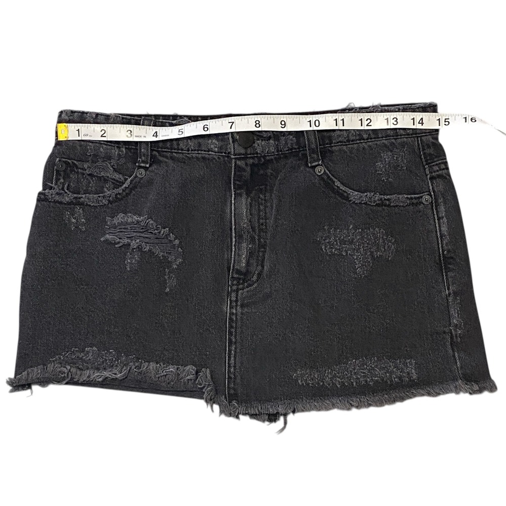Free People Distressed Denim Mini Skirt Faded Black Raw Hem Size 2 OB711635 - Picture 6 of 7
